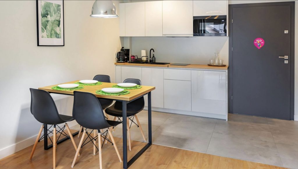 Aneks kuchenny w apartamencie 4 Sosnowa 4 Mielno
