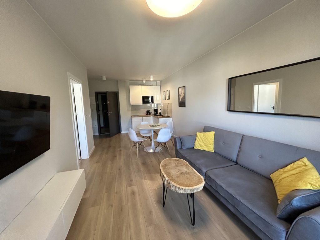 Salon w apartamencie 25 Sosnowa 4 Mielno